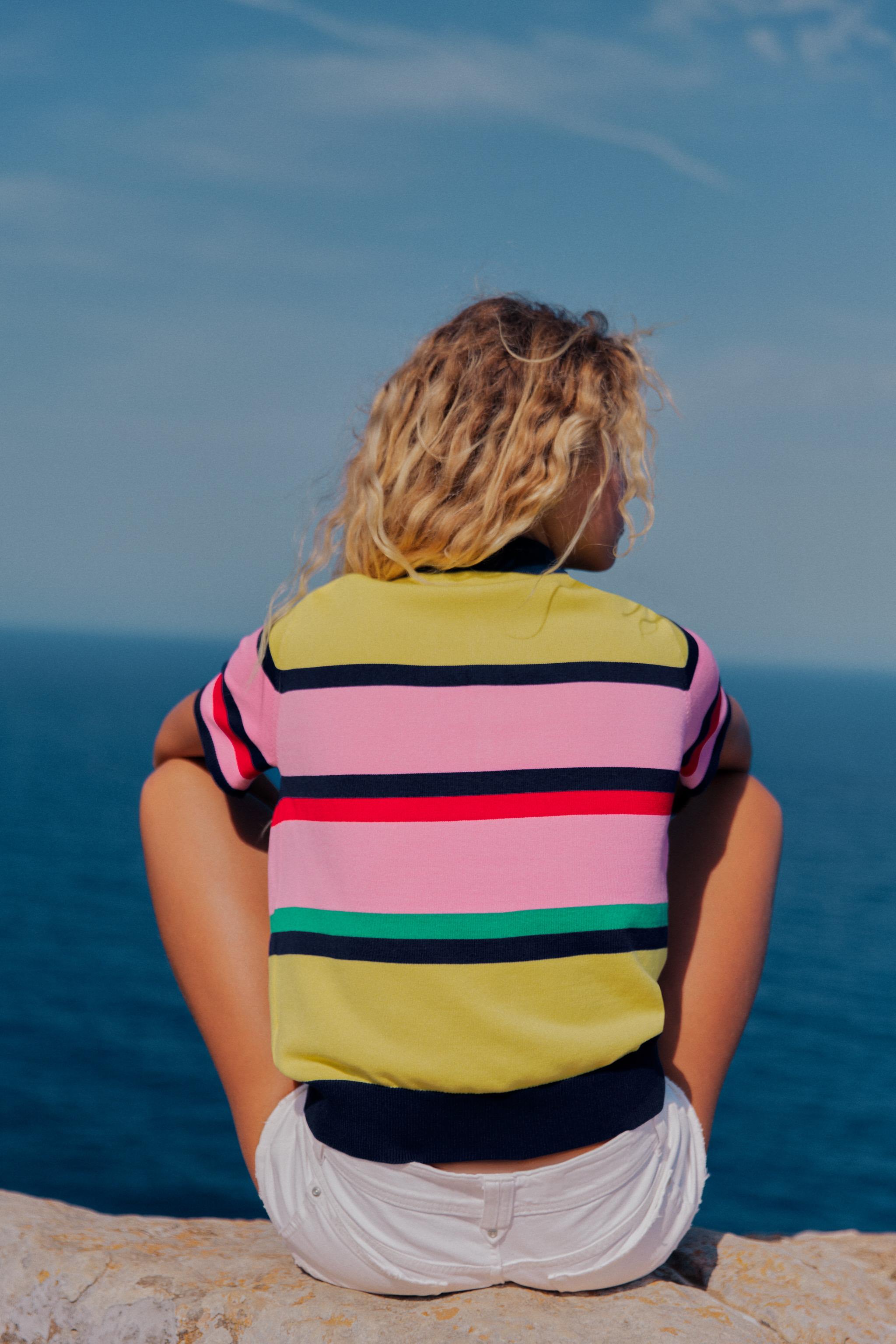 STRIPED KNIT POLO TOP